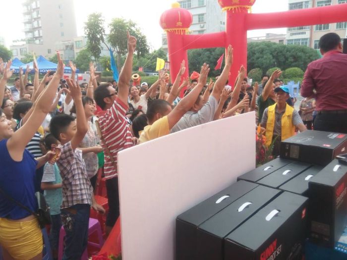 汕头南宫娱乐瓷砖品牌旗舰店开业现场