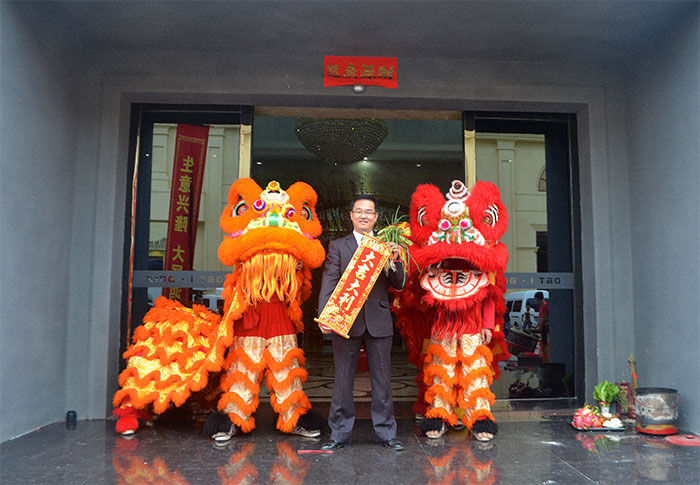 南宫娱乐新年开工，，，2017撸起袖子拼命干！