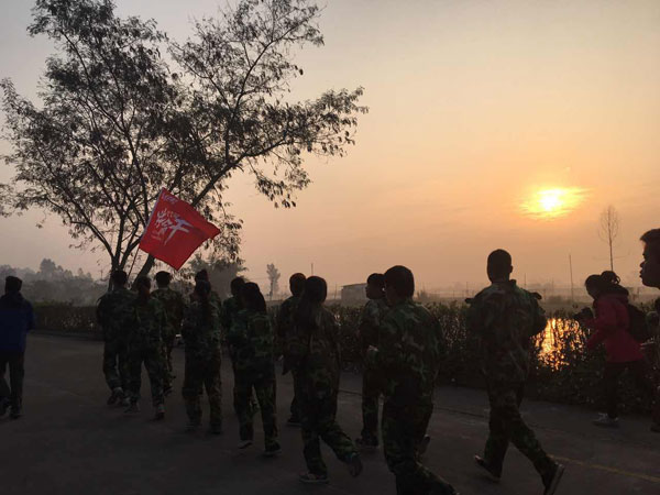 情人节，，，，，南宫娱乐撒的这狗粮，，，，，我干了！