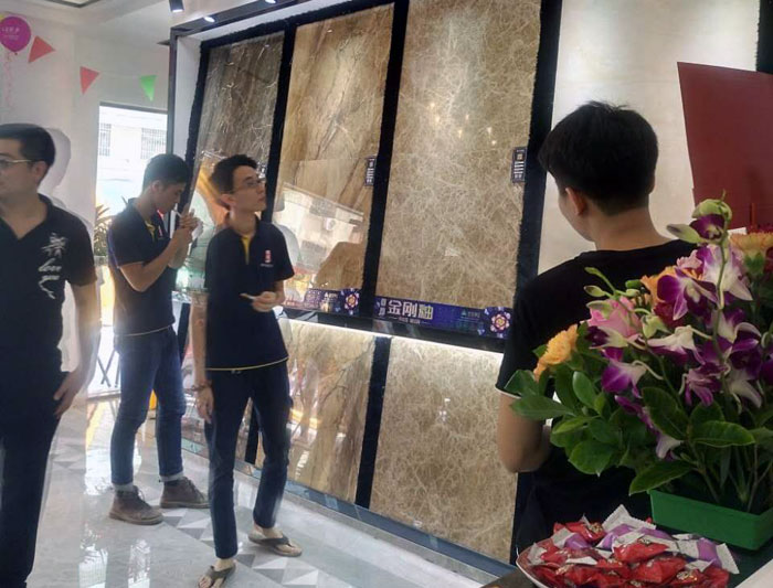 南宫娱乐 瓷砖署理  陶瓷一线品牌 普宁 开业