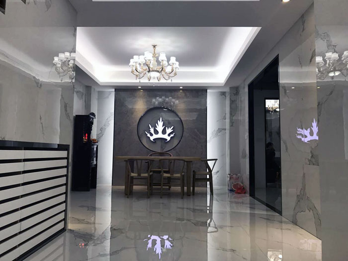 南宫娱乐瓷砖 揭阳榕城300方专卖店艳服开业，，，，，感受全新的视觉盛宴