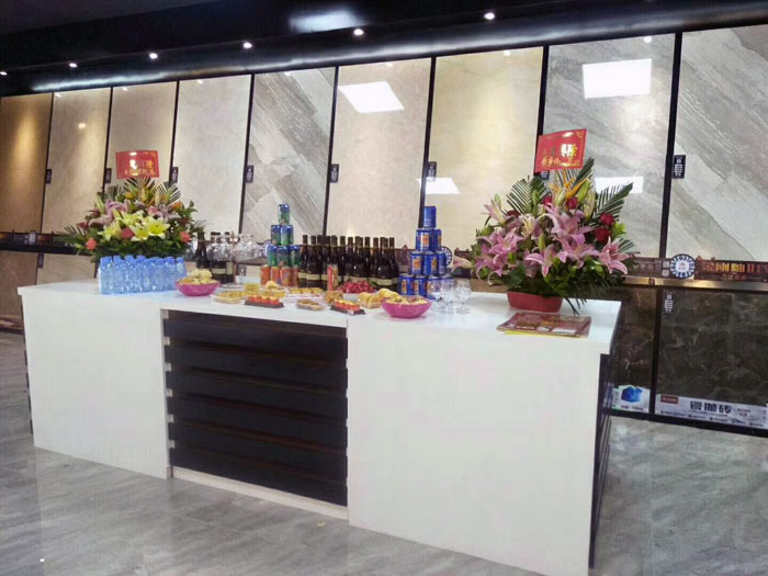 陶瓷一线品牌南宫娱乐瓷砖澄海店十一开业，，，，，，好礼、优惠送一直