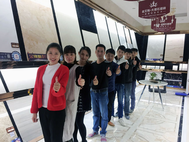 南宫娱乐瓷砖 广东信宜总署理黄乾，，，，一位不甘于人后的90后