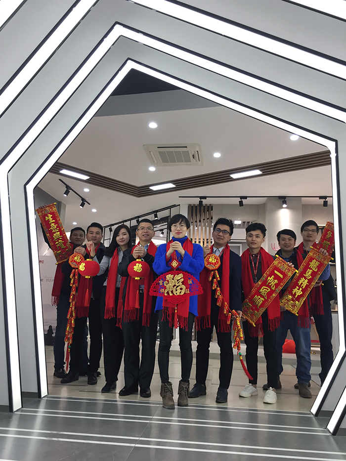 南宫娱乐2017年终总结暨表扬大会盛大召开